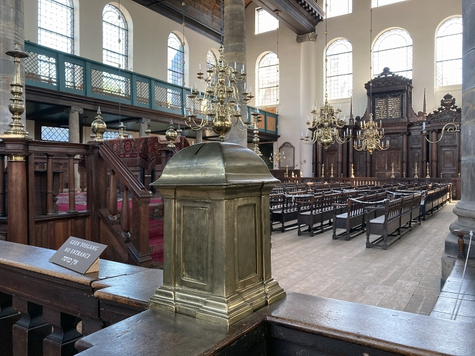 The sacred in musealised synagogue space. Representations of Jewish religious life in the Amsterdam Jewish Cultural Quarter